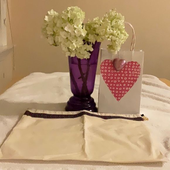 💖TORY BURCH DUST COVER 💖 - Picture 9 of 16